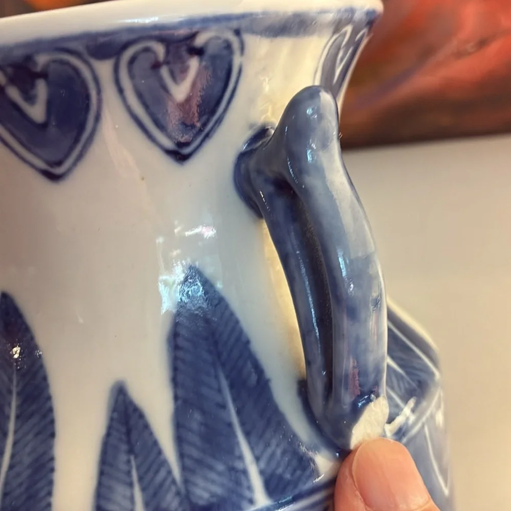 Blue and White Oriental Porcelain Vase - Picture 4 of 9